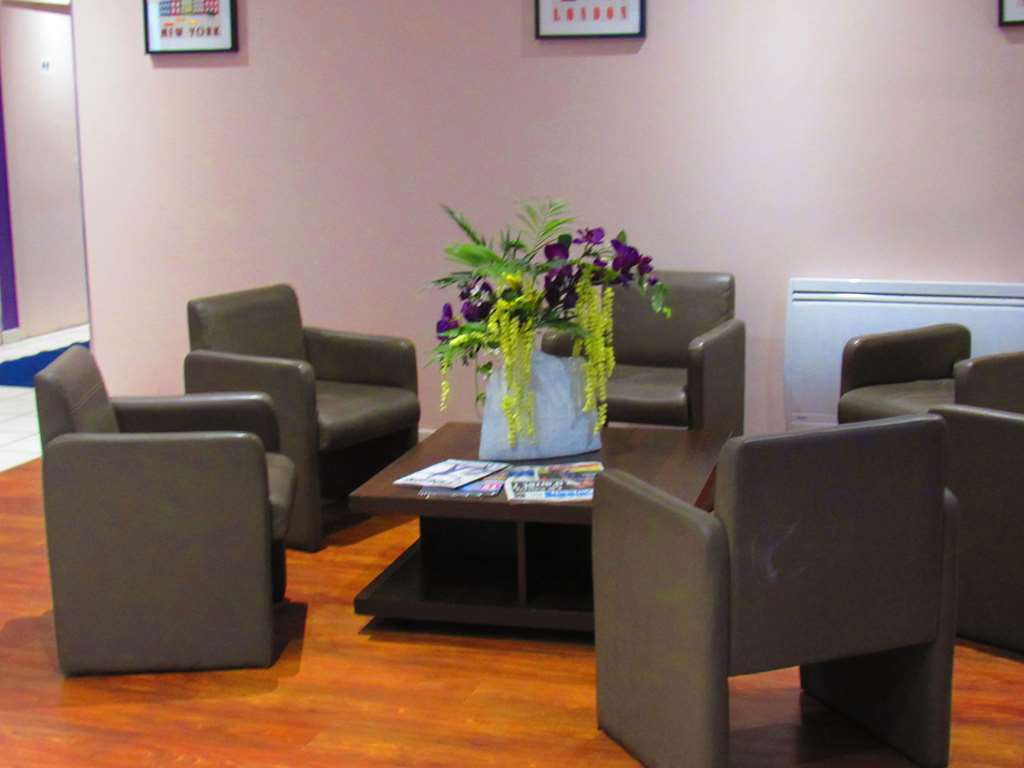ז'נווילייה Hotel Gallieni מראה פנימי תמונה